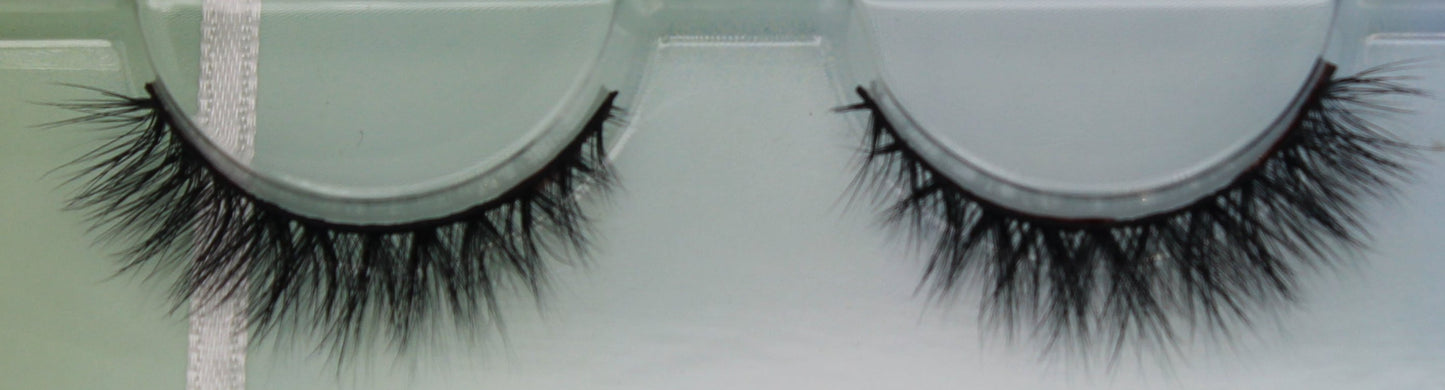 Cat Eyes- 15mm Premium Strip Lashes